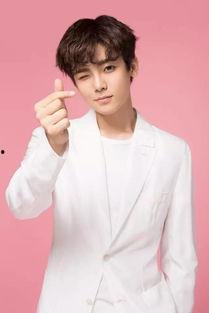 侯明昊爆料女朋友视频,甜蜜瞬间引网友热议 第1张 侯明昊爆料女朋友视频,甜蜜瞬间引网友热议 第1张